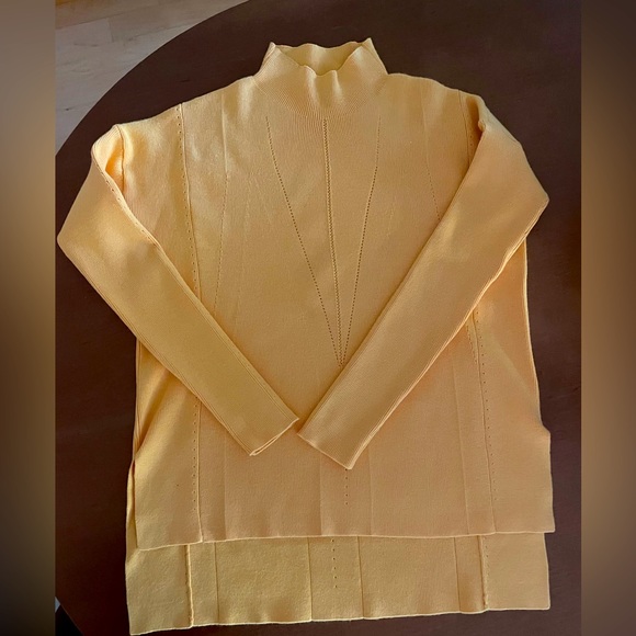 Iris and Ink yellow sweater - Picture 1 of 6